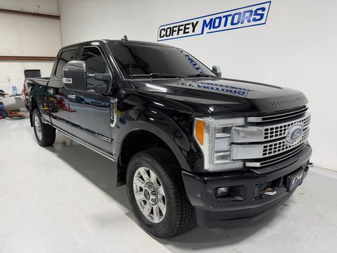 Used 2019 Ford F350 Platinum w/ Platinum Ultimate Package image 8