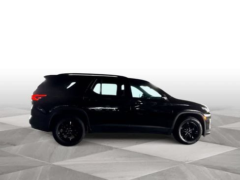 Used 2023 Chevrolet Traverse LT FWD image 9