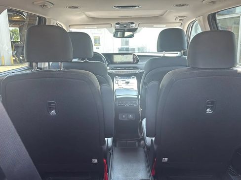 Used 2022 Hyundai Palisade SEL w/ Premium Package FWD image 8