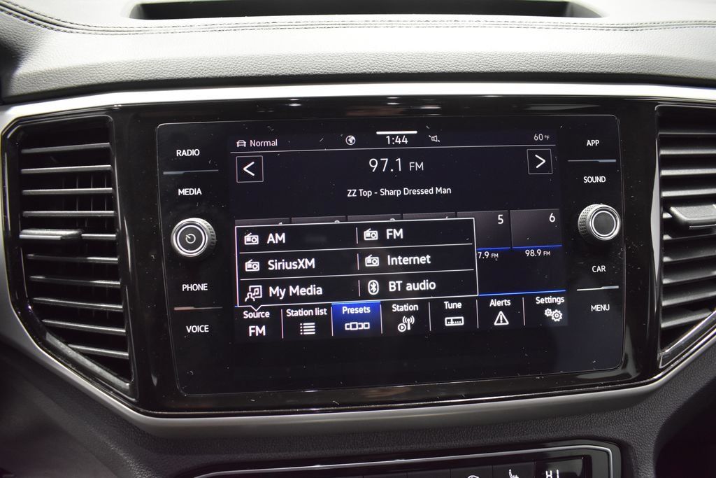 Used 2023 Volkswagen Atlas Cross Sport SE AWD/4WD image 22
