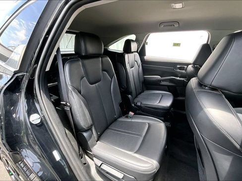 Used 2025 Kia Sorento EX AWD/4WD image 22