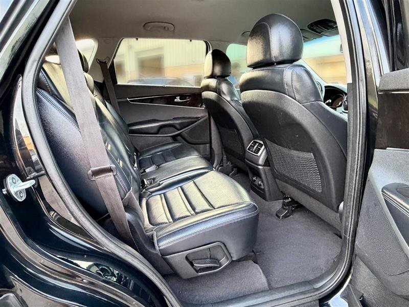 Used 2018 Kia Sorento EX FWD image 14