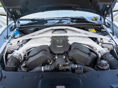 Used 2014 Aston Martin Vanquish Coupe RWD image 15
