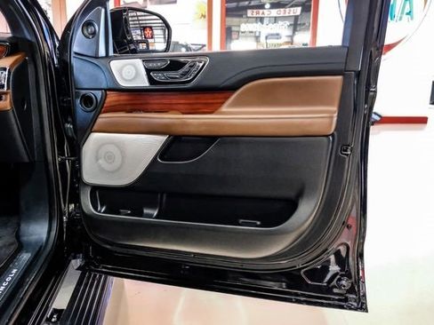 Used 2022 Lincoln Navigator L Reserve image 51