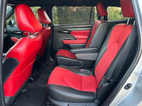 Certified 2023 Toyota Highlander XSE image 14