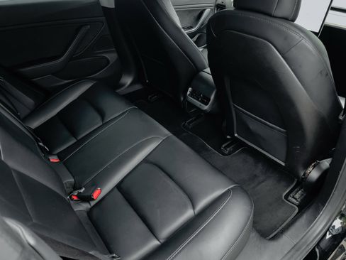 Used 2018 Tesla Model 3 Performance image 20