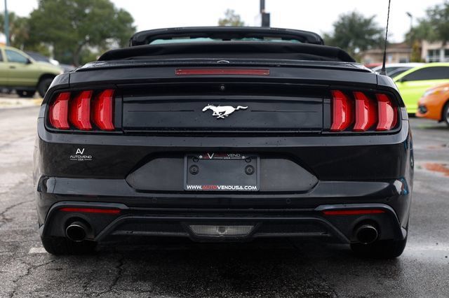 Used 2018 Ford Mustang Premium RWD image 9