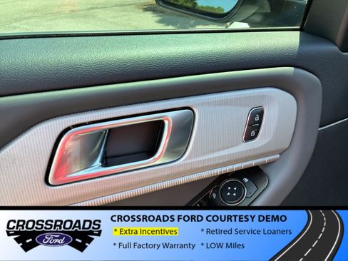 New 2026 Ford Explorer Active w/ Active Comfort Package AWD/4WD image 13