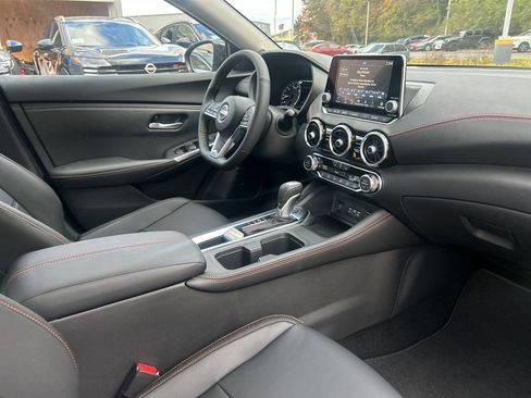 New 2025 Nissan Sentra SR w/ SR Premium Package image 19