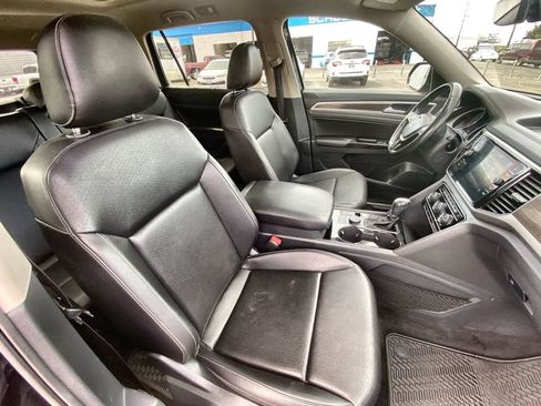 Used 2018 Volkswagen Atlas SEL AWD/4WD image 25