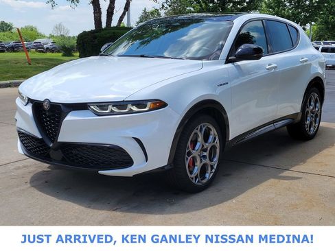 Used 2024 Alfa Romeo Tonale Veloce AWD/4WD image 7