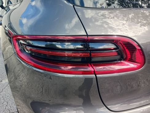 Used 2017 Porsche Macan AWD/4WD image 16