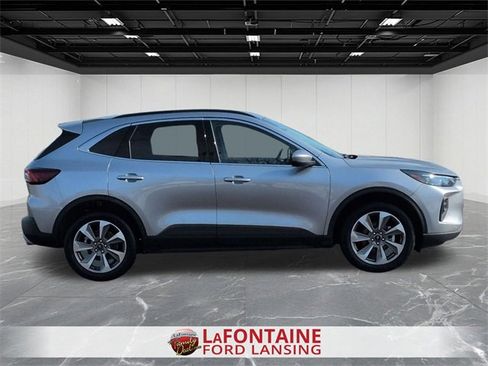 Used 2024 Ford Escape Platinum image 6