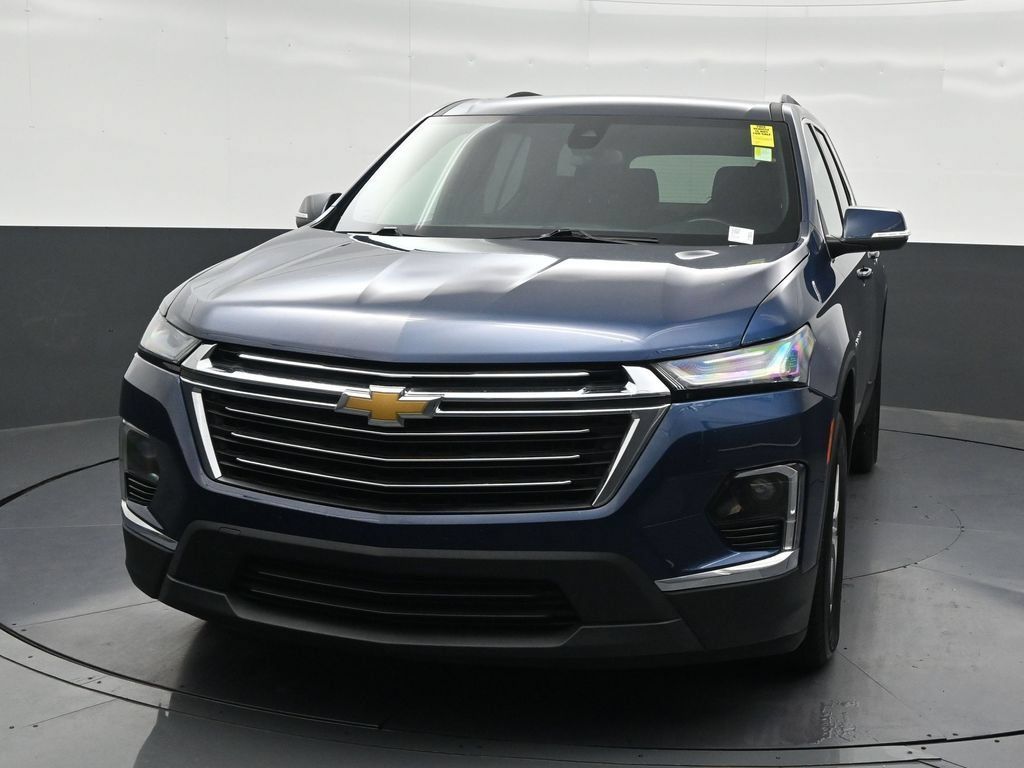 Used 2023 Chevrolet Traverse LT FWD image 9