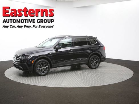 Used 2023 Volkswagen Tiguan SE image 56