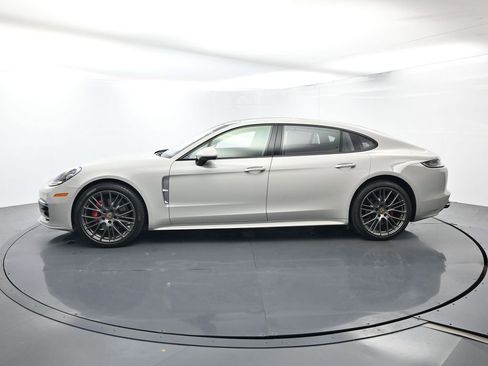 Certified 2023 Porsche Panamera 4S Executive AWD/4WD image 2