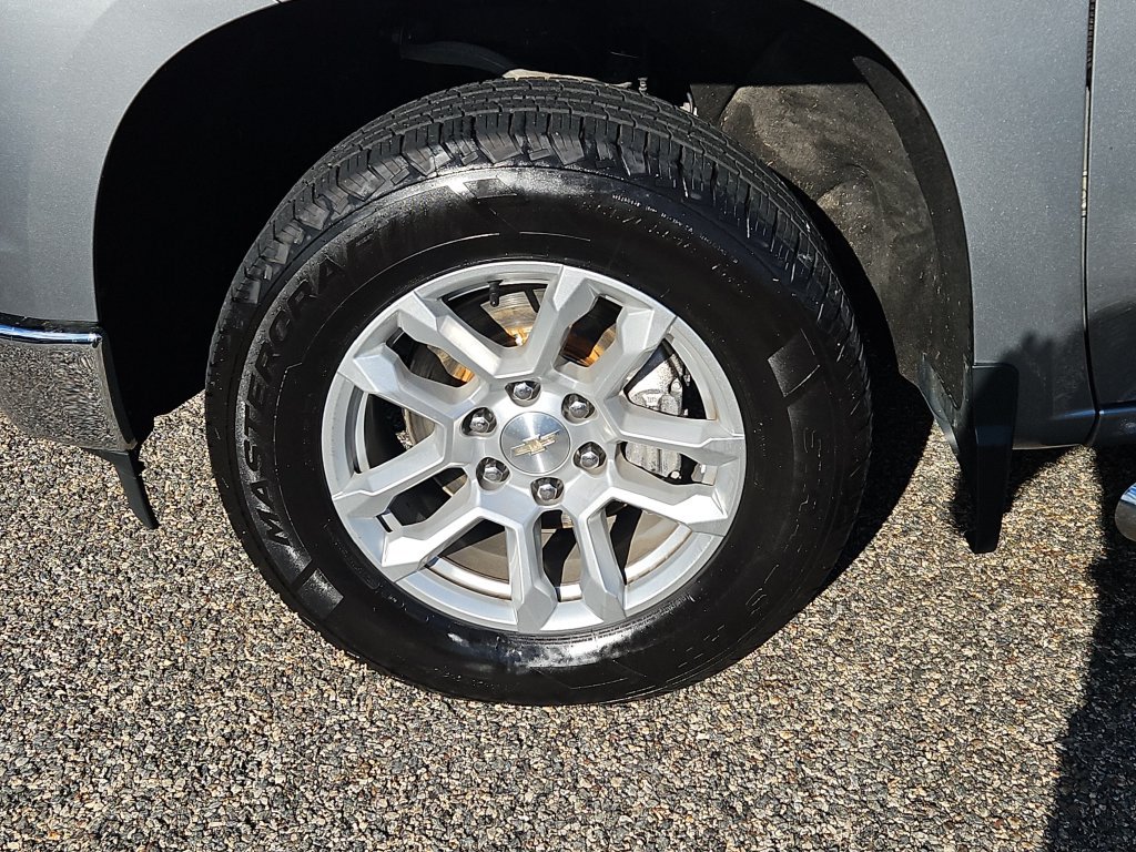 Certified 2023 Chevrolet Silverado 1500 LT AWD/4WD image 7