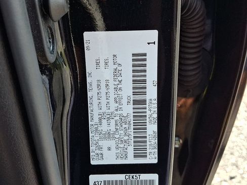 Used 2021 Toyota Tundra SR5 AWD/4WD image 28