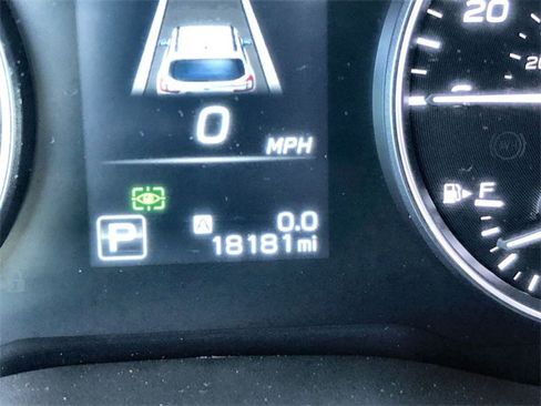 Used 2024 Subaru Ascent Limited w/ Technology Package image 15