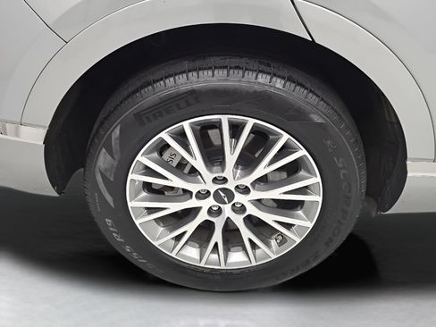 Used 2025 Genesis GV80 2.5T Standard AWD/4WD image 43