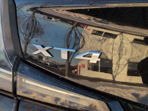 Certified 2023 Cadillac XT4 Sport w/ Technology Package image 8