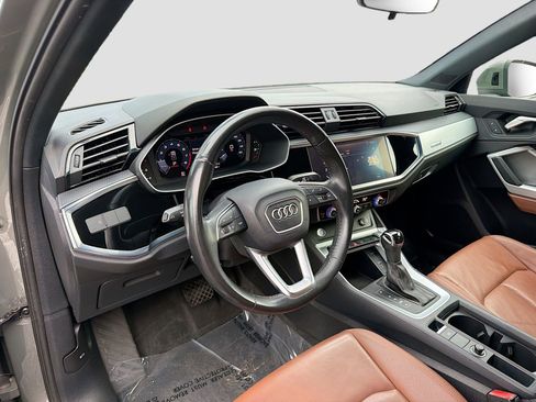 Used 2020 Audi Q3 2.0T Premium w/ Convenience Package image 27