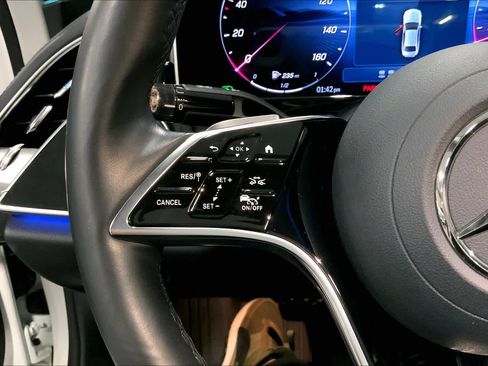 Used 2025 Mercedes-Benz E 350 E 350 image 23