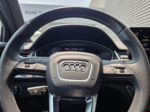 Used 2023 Audi SQ5 Premium Plus w/ Premium Plus Package AWD/4WD image 34