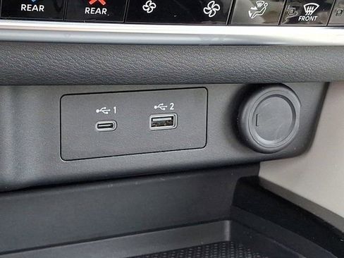 Used 2023 Nissan Rogue SL w/ SL Premium Package image 30