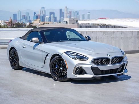 Used 2020 BMW Z4 M40i w/ Executive Package RWD image 2