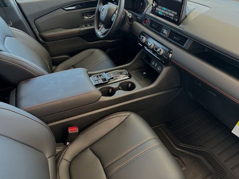 New 2025 Honda Pilot TrailSport image 16