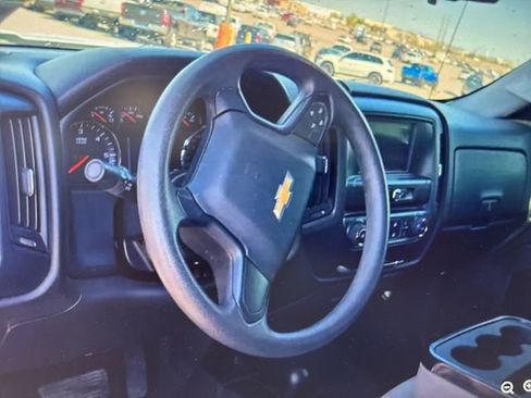 Used 2018 Chevrolet Silverado 1500 Custom w/ Custom Value Package image 6