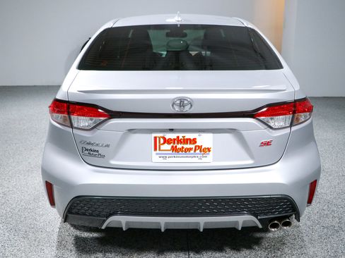 Used 2022 Toyota Corolla SE FWD image 8