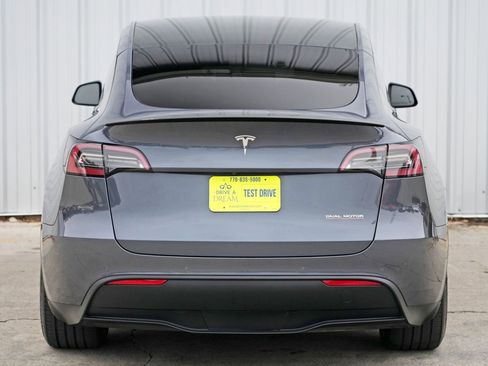 Used 2022 Tesla Model Y Performance image 49