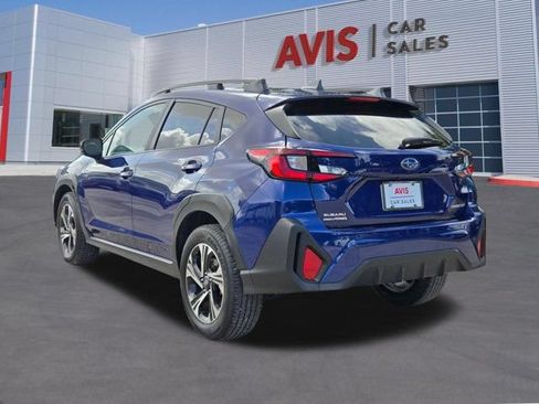 Used 2025 Subaru Crosstrek 2.5i Premium AWD/4WD image 8