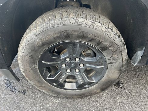 Used 2020 Chevrolet Tahoe LS w/ Enhanced Driver Alert Package image 13