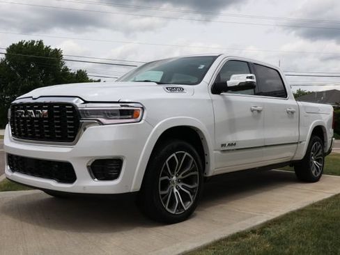 Used 2025 RAM 1500 Tungsten AWD/4WD image 7