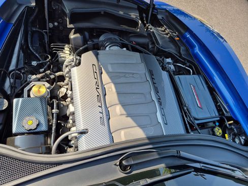 Used 2019 Chevrolet Corvette Grand Sport RWD image 34