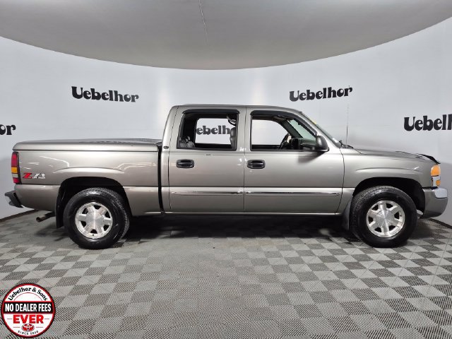 Used 2006 GMC Sierra 1500 SLT w/ Onstar Plus Package AWD/4WD image 8