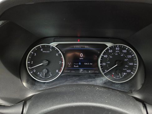 Used 2024 Nissan Sentra SV FWD image 10