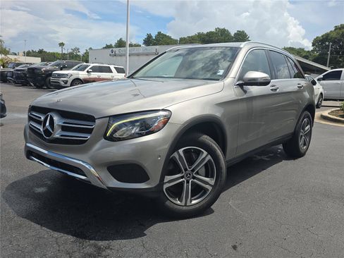 Used 2019 Mercedes-Benz GLC 300 4MATIC image 24