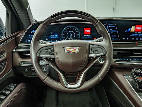 Used 2024 Cadillac Escalade Sport Platinum w/ Heavy-Duty Trailer Package AWD/4WD image 24