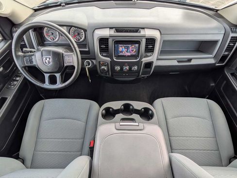 Used 2017 RAM 1500 Express AWD/4WD image 18