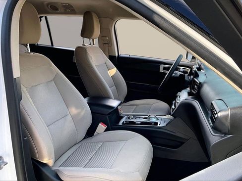 Used 2021 Ford Explorer 4WD w/ Class III Trailer Tow Package image 22