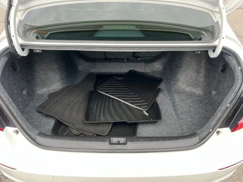 Used 2021 Honda Accord Touring image 22