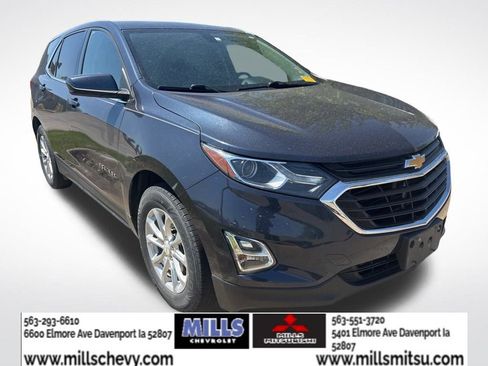 Used 2018 Chevrolet Equinox LT FWD image 2