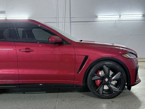 Used 2023 Jaguar F-PACE SVR image 5