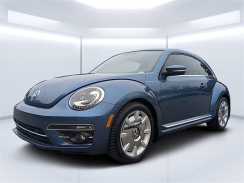 Used 2019 Volkswagen Beetle 2.0T SE image 7