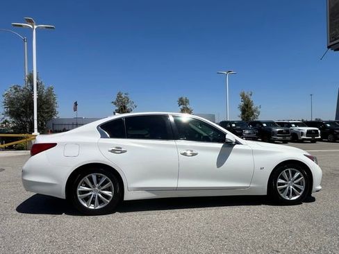 Used 2015 INFINITI Q50 w/ Moonroof Package RWD image 6