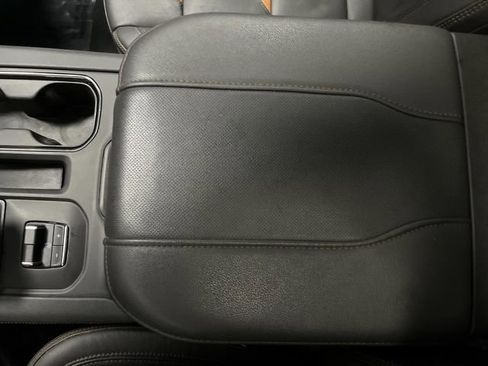 Used 2023 GMC Sierra 1500 AT4 w/ Technology Package image 22